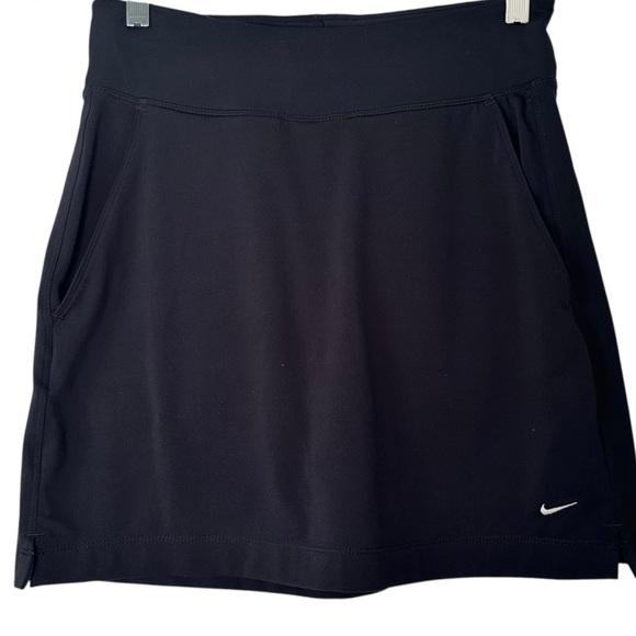 Nike Golf Dri-Fit Black Skort XS | Athletic Skirt with Pocket - Picture 3 of 6